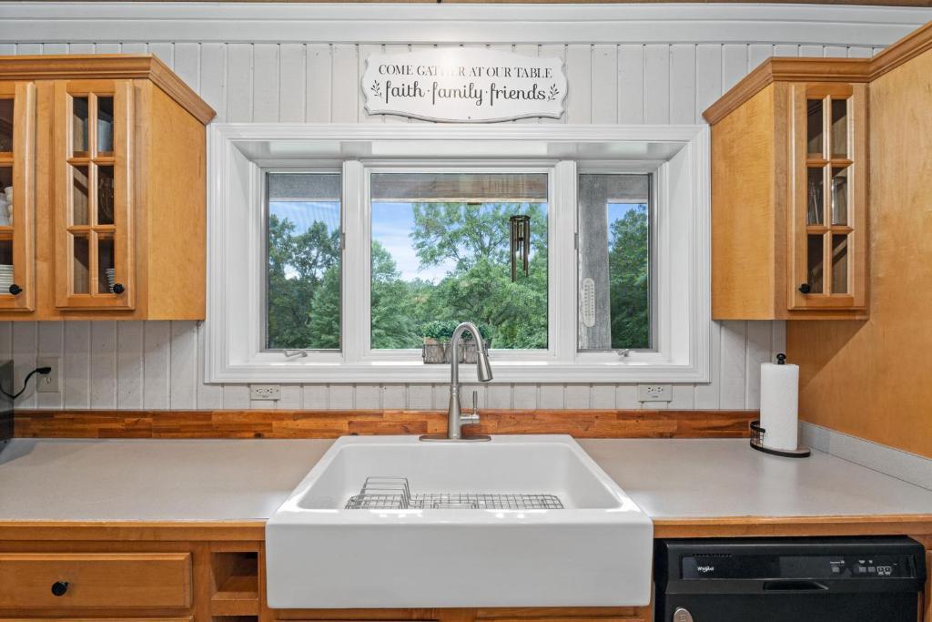 Refuge Ranch Retreat Log Cabin Lake 53+ Acres Locust Grove Buitenkant foto